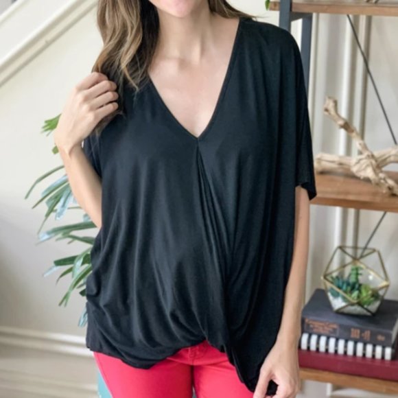 Women's Top BLACK RELAXED FIT FRONT TWIST - Picture 1 of 6